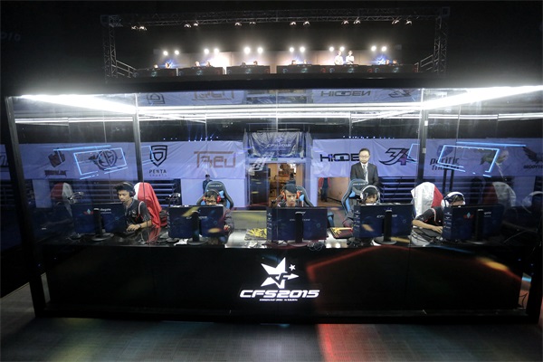 被击败但仍然光荣 x2！ Jee 的 4 次击杀无效，但 NAVI 的铁血防守让他们从 1-2 反弹，战胜了 TyLoo 。