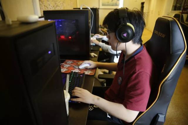 Spirit 在击败 NIP 后晋级 PGL Astana 2025 半决赛