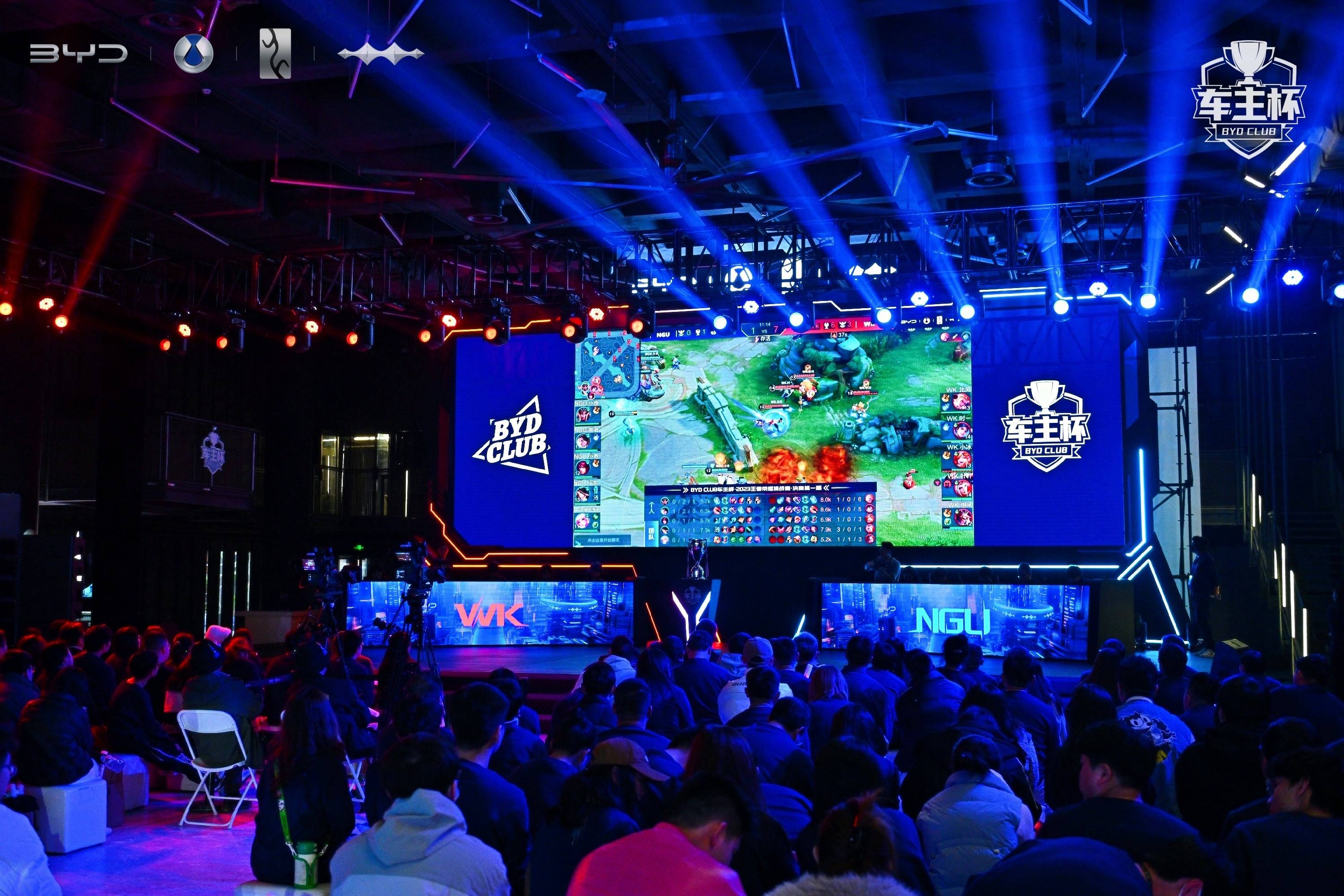 Meiko 加入 Weibo Gaming ， Tian 加入 LNG Esports ， CRISP GALA JIEJIE 加入 Invictus Gaming 。