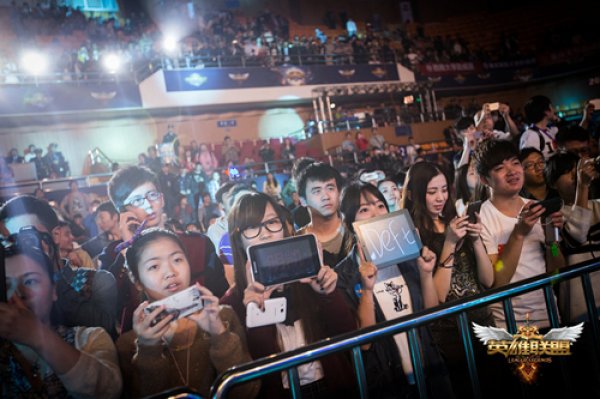 FURIA Esports 击败 ODDIK ，NIP 在 PGL Astana 2025 超越 HOTU