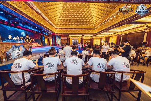 UP官博庆祝H4cker出道七周年：这一次，做自己的光